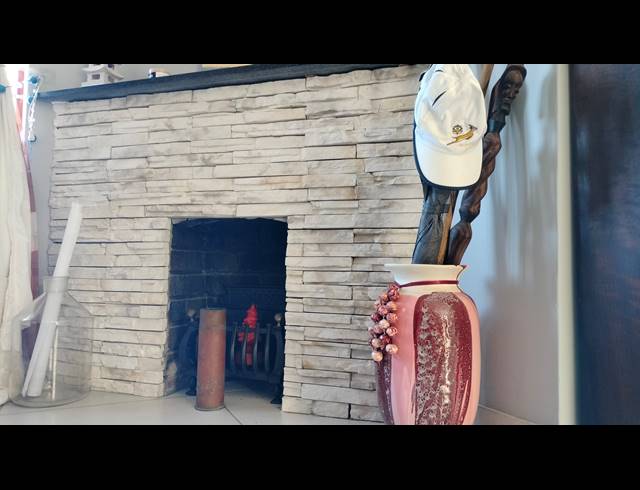 2 BEDROOM FREESTANDING FOR SALE IN GROOT BRAKRIVIER CENTRAL